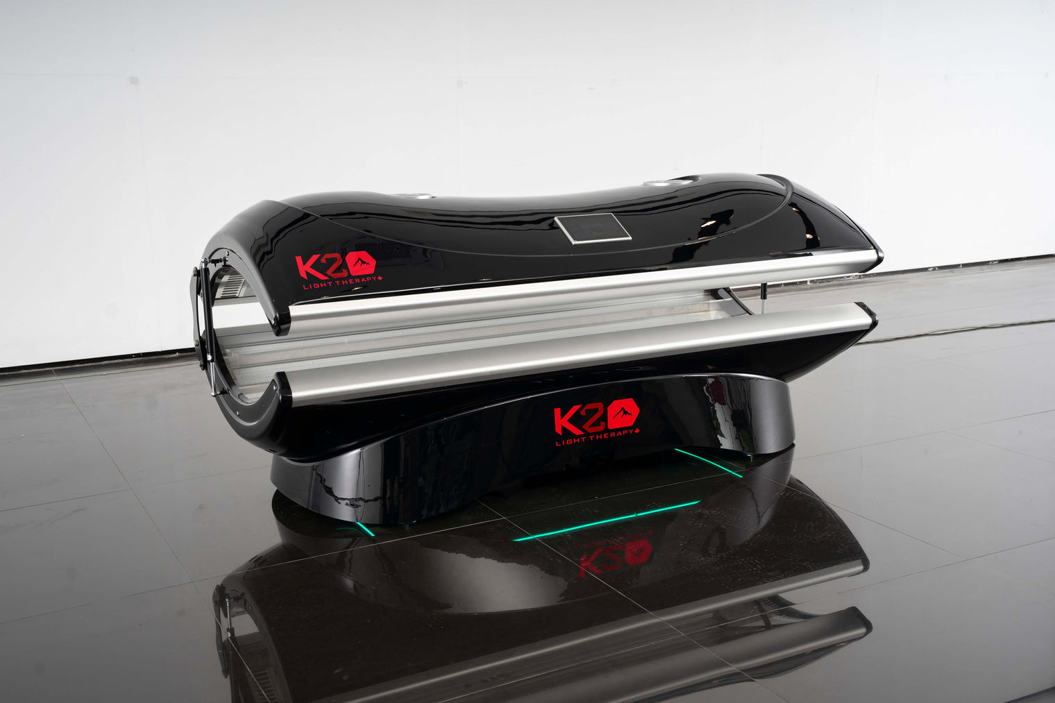 K2 red light therapy pod designed for full-body recovery and performance, featuring advanced red and near-infrared wavelengths.