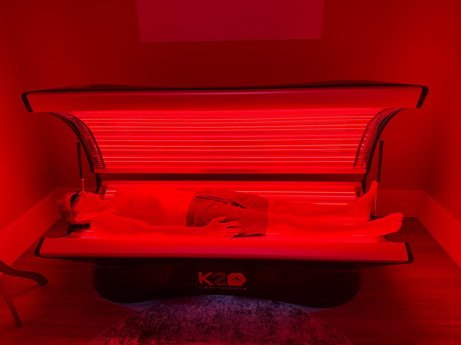 K2 red light therapy pod